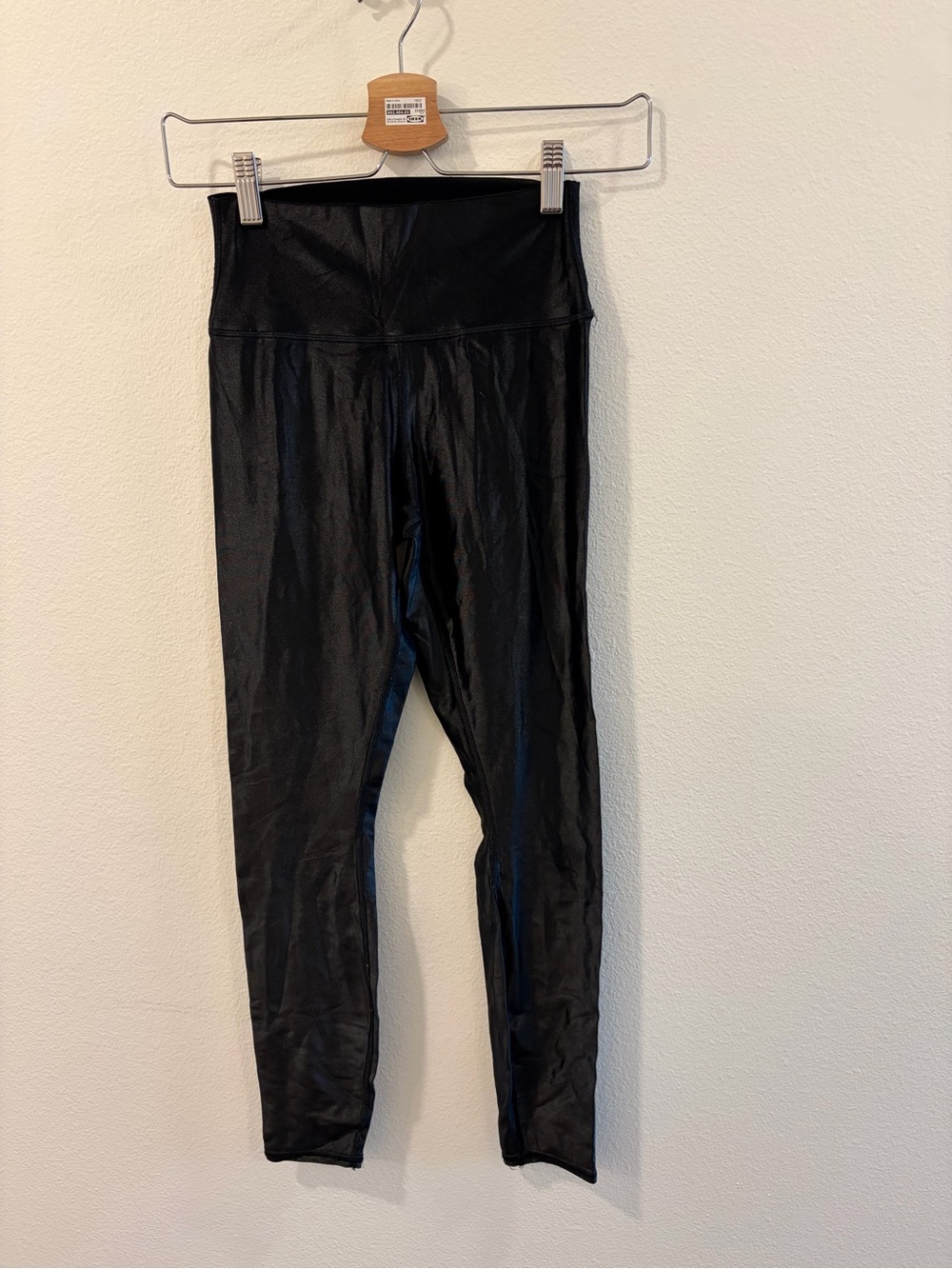 ALO Yoga Black High-Rise Shiny Leggings
